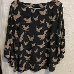 H&M Black Bird Print Women's Top in Large. Tag in the collar is gone.